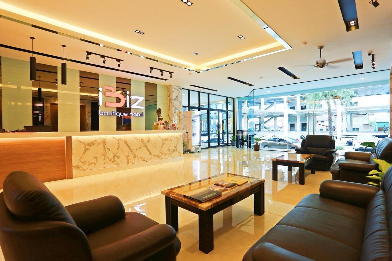 Ibiz Boutique Hotel Накхонсітхаммарат Екстер'єр фото