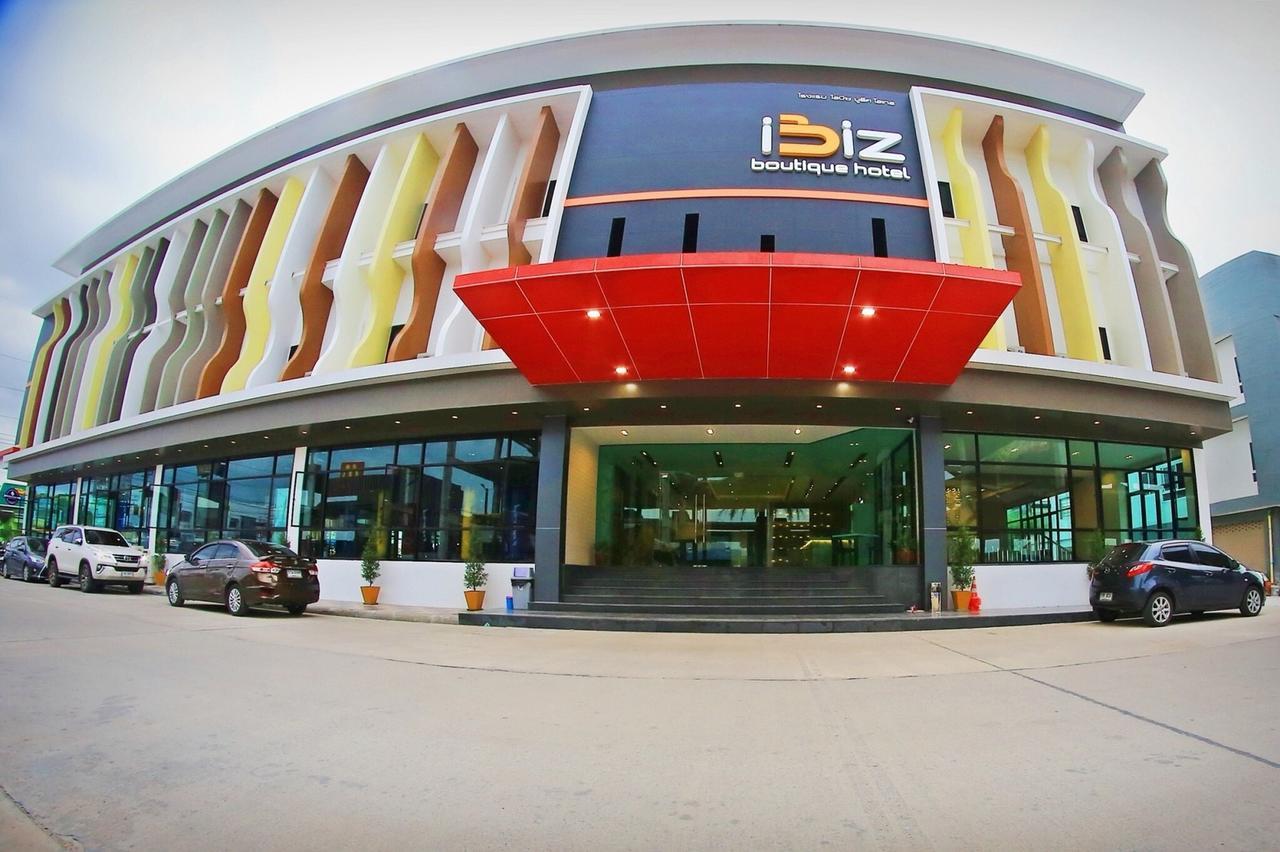 Ibiz Boutique Hotel Накхонсітхаммарат Екстер'єр фото